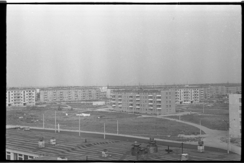 Construction of apartment buildings in Mustamäe 5th micro district. View e. Vilde road.