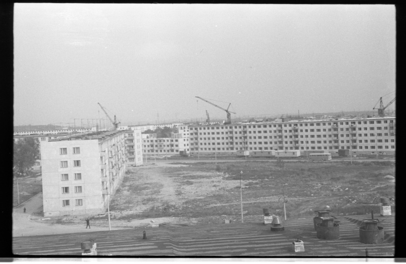 Construction of apartment buildings in Mustamäe 5th micro district. View e. Vilde road.