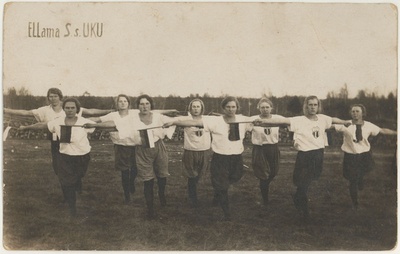 Spordiselts UKU naisvõimlejad Ellamaal  duplicate photo