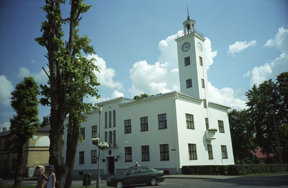 Viljandi Raekoda (the original building 1768-1774, at the clock of 1838, the current external shape of 1931).