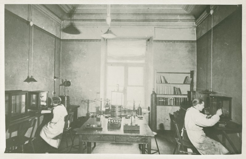 Tallinna Tehnikumi keemialaboratoorium, õppejõudude tööruum, 1920.-1928.a.