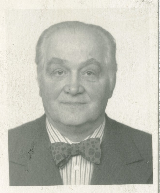 Edvard Luhakooder, TPI keemiatööstuse protsesside ja aparaatide kateedri dotsent, tehnikakandidaat, ENSV riikliku preemia laureaat, portree, 1970.a.