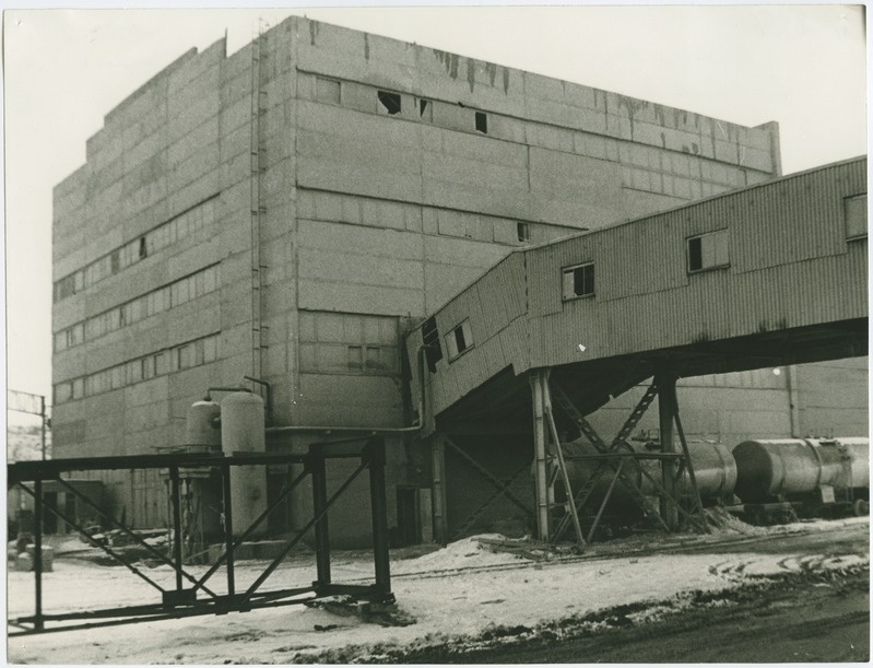 Maardu Keemiakombinaadi granuleeritud superfosfaadi tsehhi neutraliseerimisosakond, 1975.a.