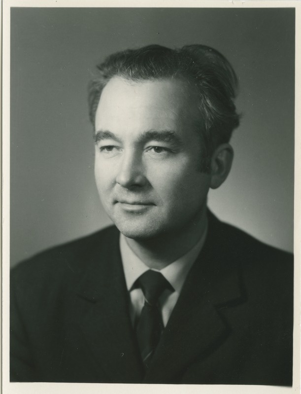 Uno Mereste, TPI statistika kateedri juhataja,majandusteaduste doktor, professor, portree, apr. 1976.a.