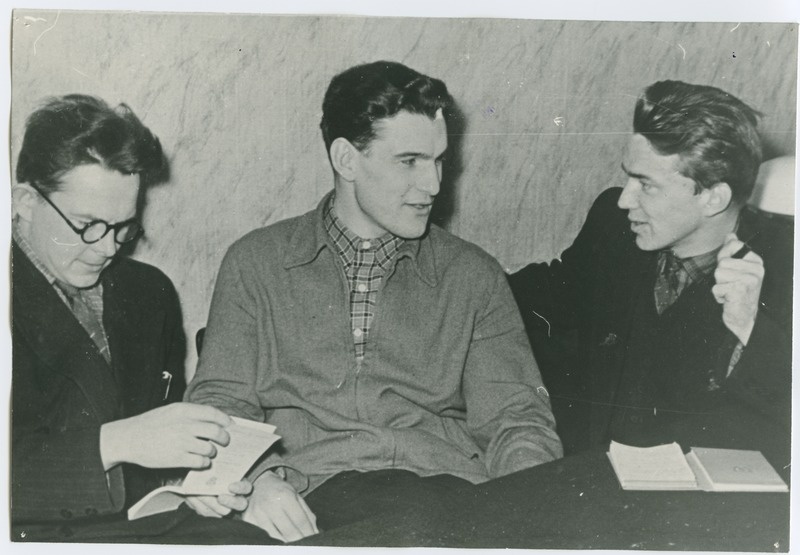 TPI õpperühma 0-21 komsomoliaktivistid nõupidamisel, 1958.a.