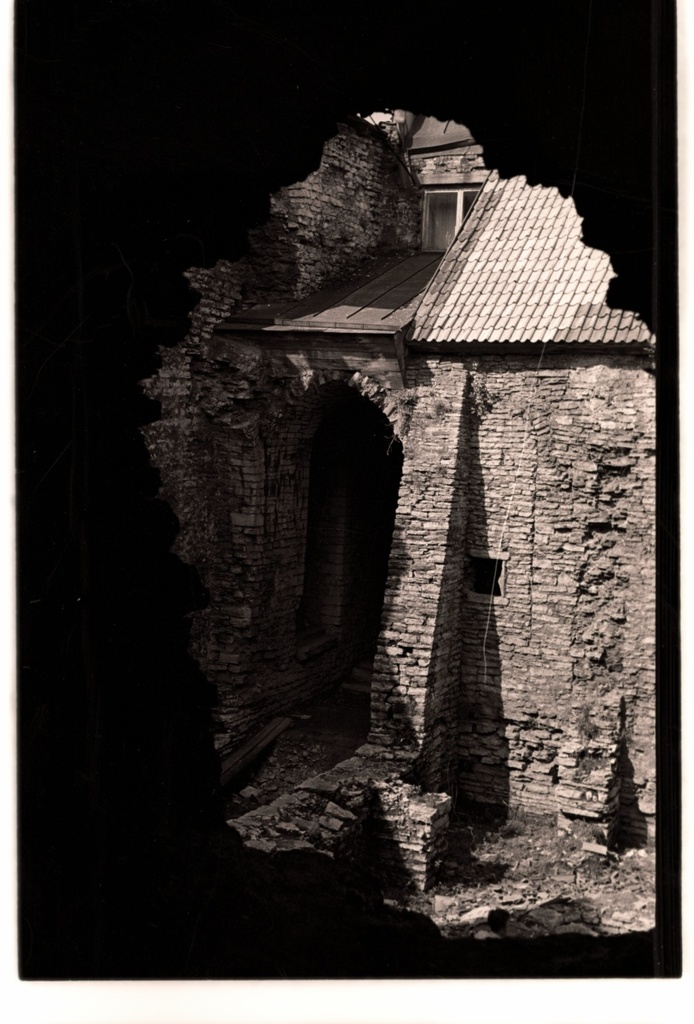 Tallinn, view of Dominican monastery courtyard.