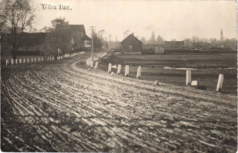 Foto. Vaade linnale vanalt Võru-Tartu maanteelt.