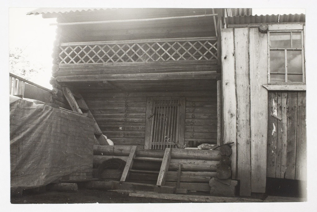 Ait. Riide- + viljaait, ehitatud 1928. aastal. Pjotr Jegori poeg Loðkini oma.