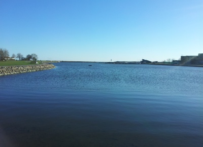 Vaade Kuressaare lahele - taamal (Ooste nukal) saksa jahtklubi. rephoto