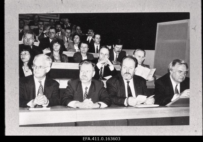 Tallinna Tehnikaülikooli elektroonika kompetentsuskeskuse ruumi avamine.