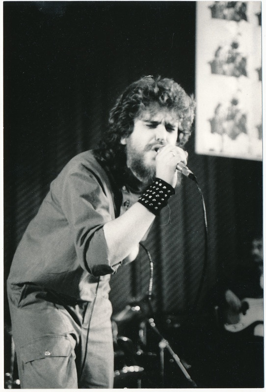 Rakvere Kultuurimaja ansambli Okaspendel solist Aare Vilba