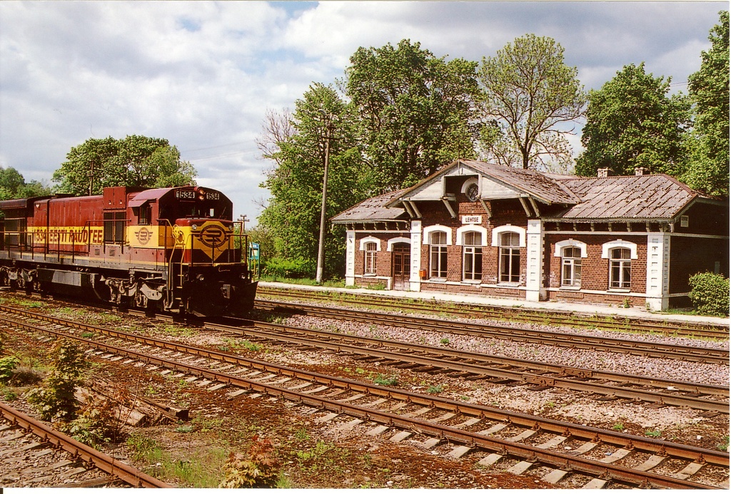 Lehtse Railway Station