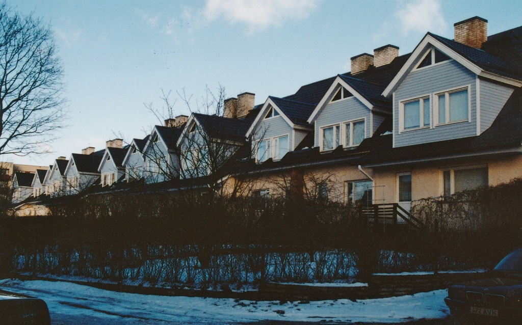 Rakvere, ridaelamu Side tänaval