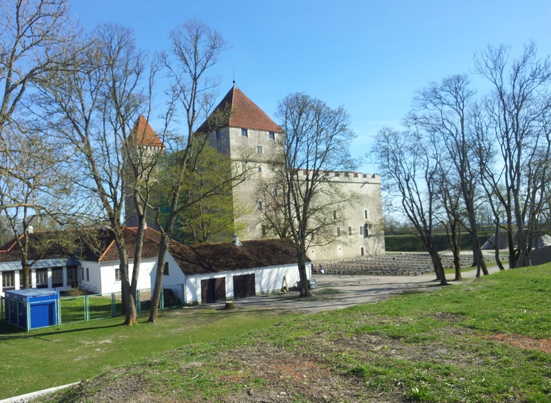 Kuressaare lossi vaade - loodest. rephoto
