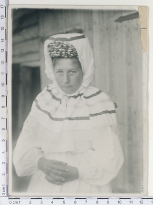 Hiiu mõrsja, Käina 1894  duplicate photo