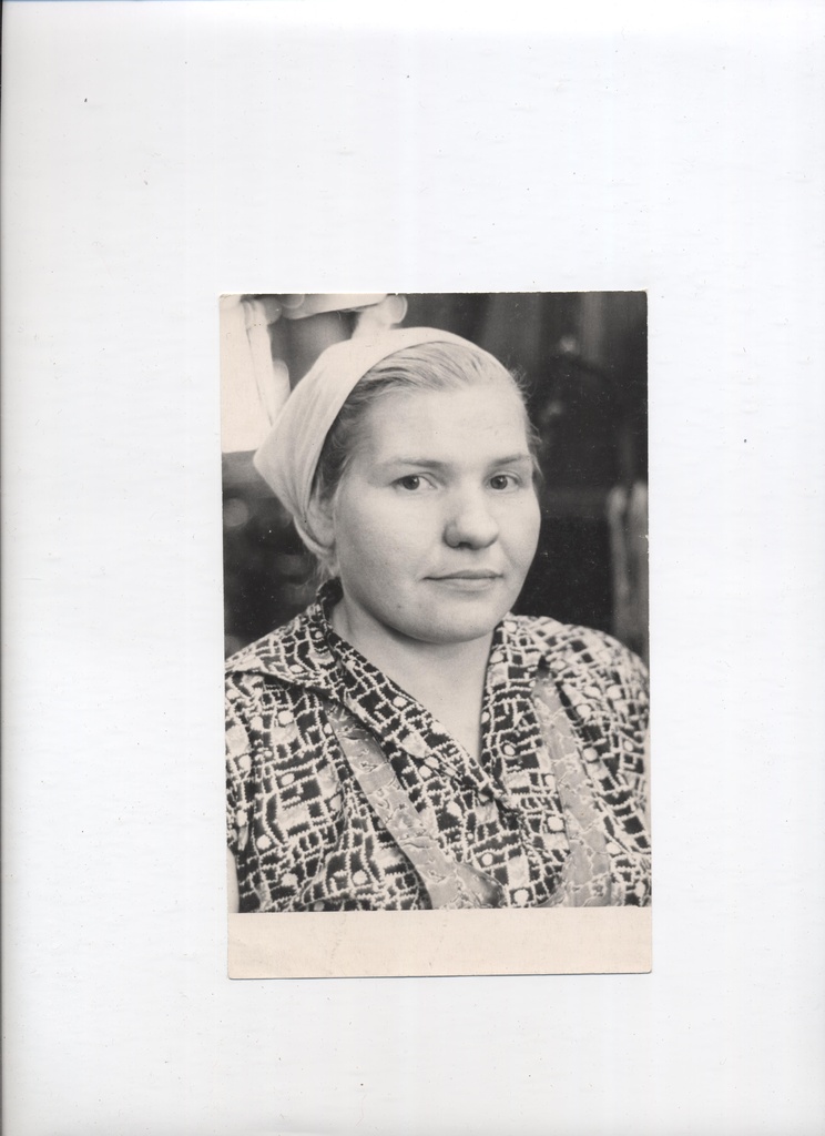 Vera Mikušova, Vana ketrusvabriku ketraja, portree