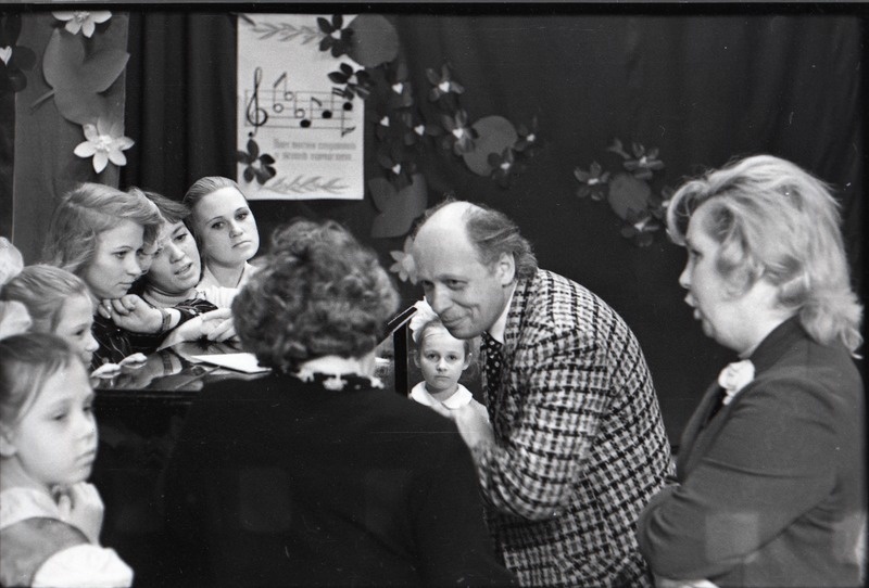 Kohtumine helilooja Gennadi Podelskiga, vestlusringis