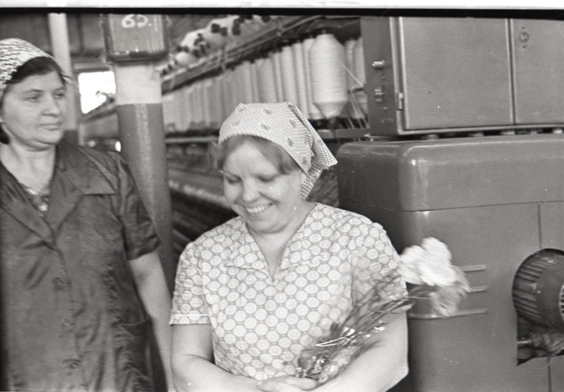 Anna Maksimova, Vana ketrusvabriku ketraja