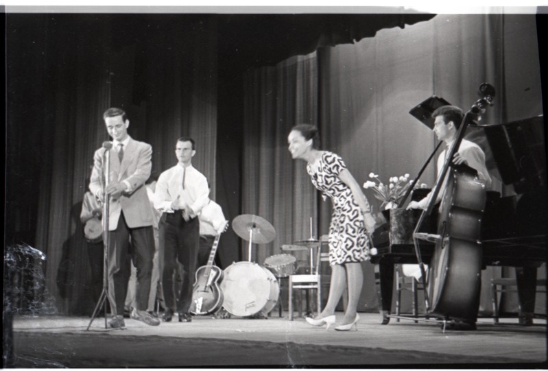 Külaliste esinemine V.Gerassimovi nim. kultuuripalees