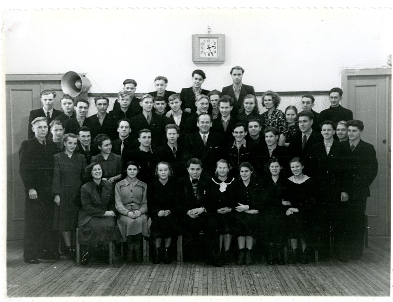 näitleja Nikolai Tšerkassov V.Gerassimovi nim kultuuripalees, grupifoto
