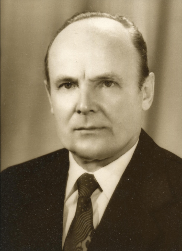 Jakov Kalanin, Viimistlusvabriku eesrindlane