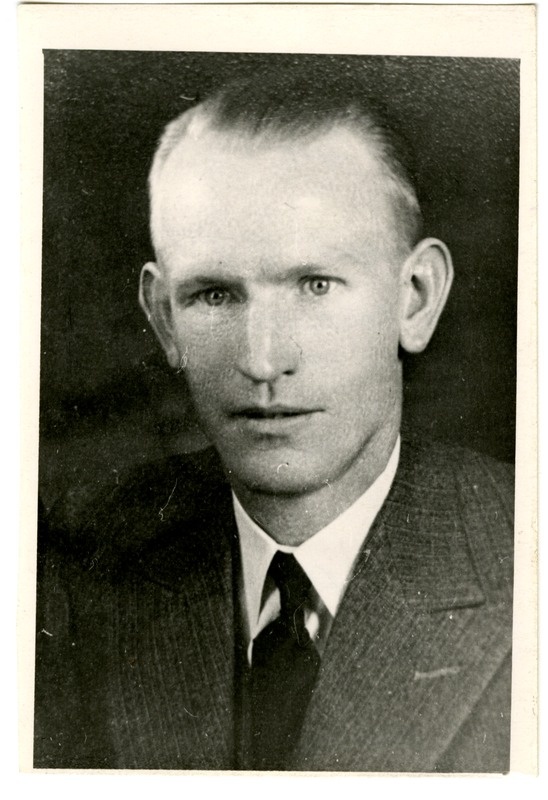 August Vist, Narva tekstiilitööliste a/ü juhatuse liige