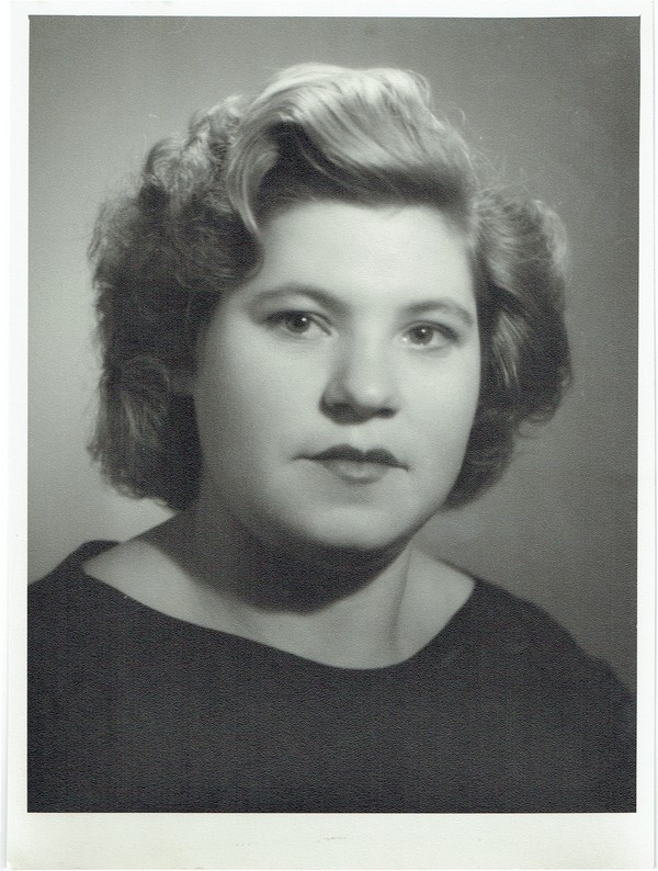 Valentina Tšernõševa, Vana kudumisvabriku eesrindlane, portree