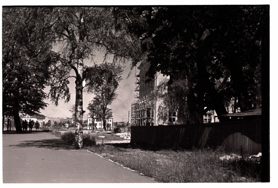 Tallinn, Lenini alley.