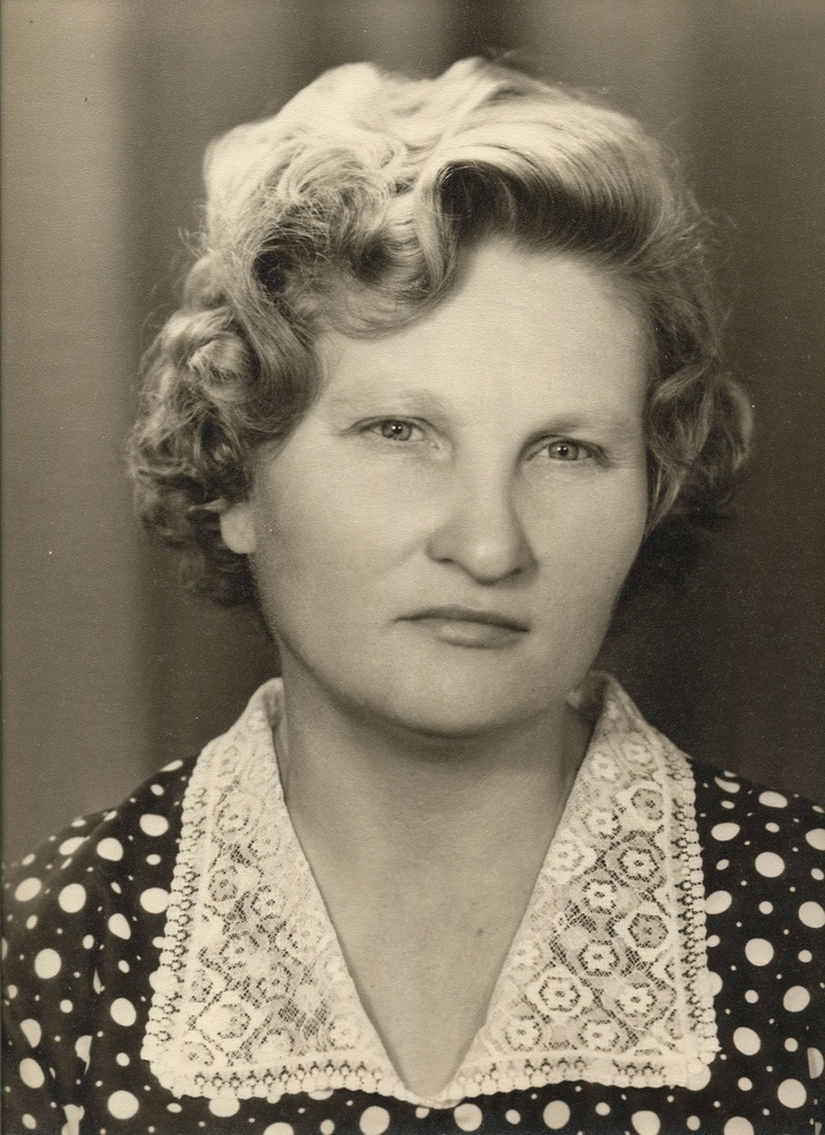O.Kljussova, Joala vabriku eesrindlane, portree