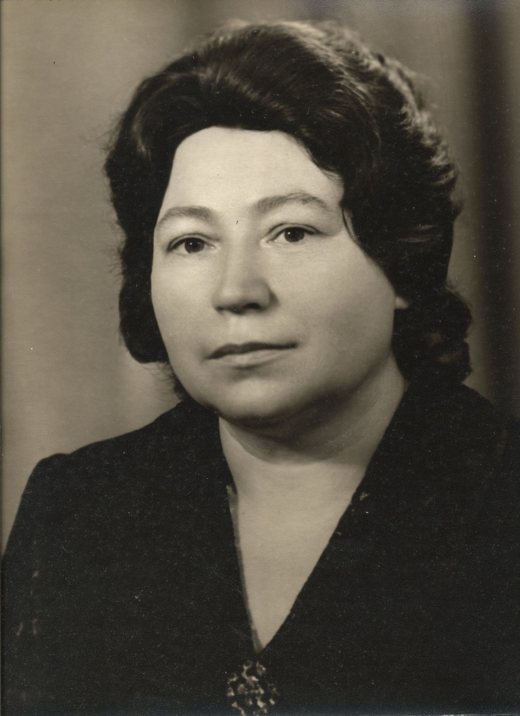 Julia Jermolina, Georgi kudumisvabriku kangur, portree