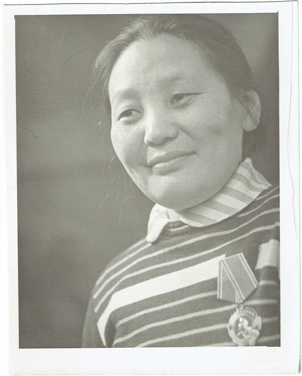 Lidia Kim, Vana ketrusvabriku eesrindlane