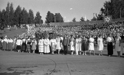 Negative. The III boy choir song festival in Tartu in 1986. A. Nilson's whole. Drivers in front of the stage.  similar photo