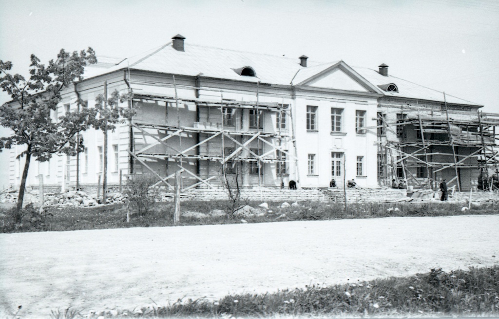 Keskkooli hoone ehitus Orissaares