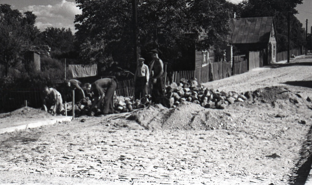 Tänava sillutamine Toris