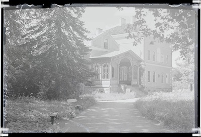 fotonegatiiv, Viljandi mõis, peahoone (nn Uus loss) u 1925 foto J. Riet  duplicate photo