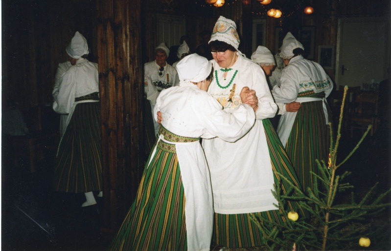 Vanad jõulukombed Iisaku muuseumis 1998. a