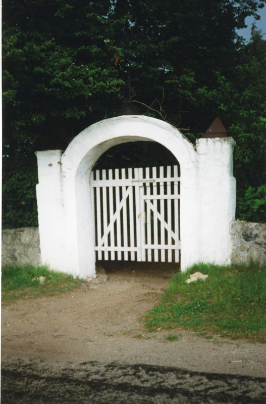 Tudulinna surnuaia värav