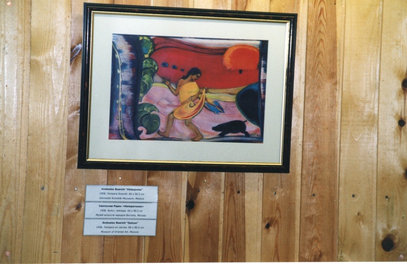 Iisaku muuseumi kaminasaalis Roerichi näituse avamine, 20.11.1999