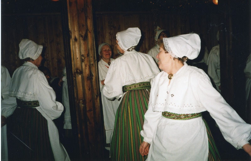 Vanad jõulukombed Iisaku muuseumis 1998. a