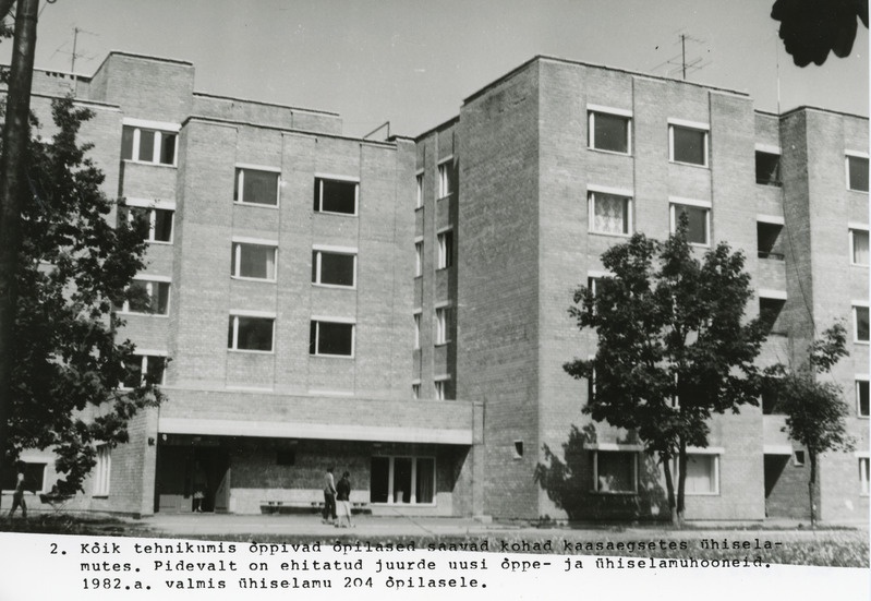 Kehtna Näidissovhoostehnikum, ühiselamu