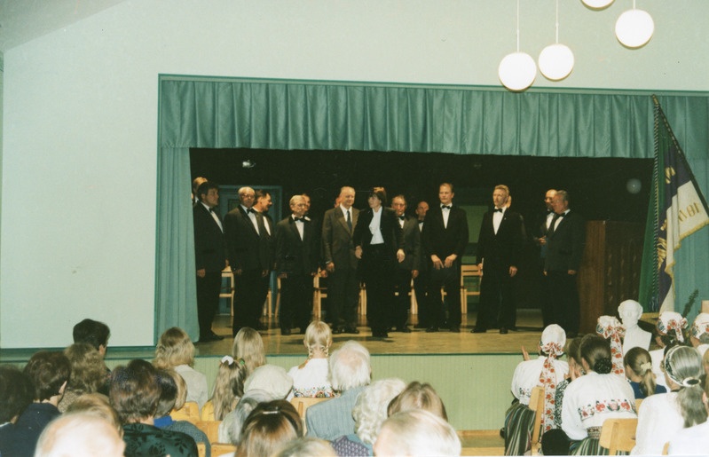 Robert Th. Hanseni 150. sünniaastapäev Iisakus. Kontsert Iisaku rahvamajas Avinurme meeskoor