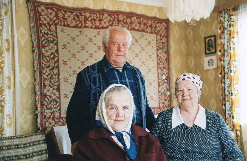 Kogumisretk Vasknarva, Trelin, tema õde ja naabrinaine Solovjova