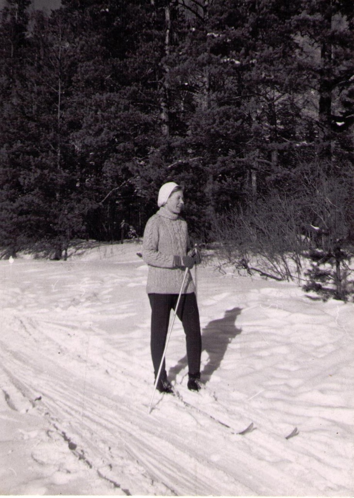 Alutaguse Metsamajand. Suusataja Maie Kasema