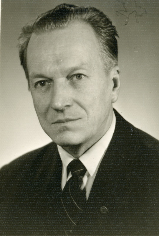 Valev Meriste, maletaja, Toilast