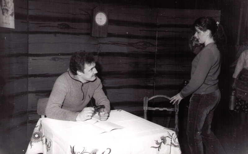 Lavastuse "Ebavõrdne abielu" tegelased Meelis Pällo, Eda Rajamets