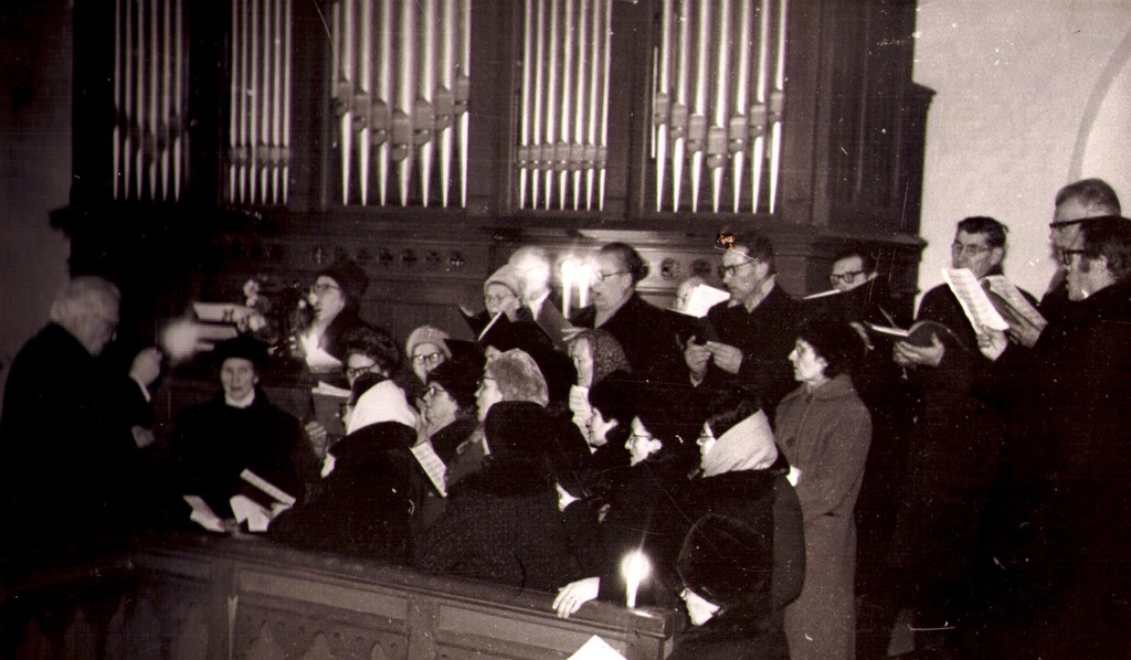 Fotoalbum. Iisaku-Jõhvi ühendkoor, 4.dets. 1966.a.