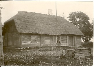 Photo, Valgma village school building in Mäo municipality in the 1920s-30s a.