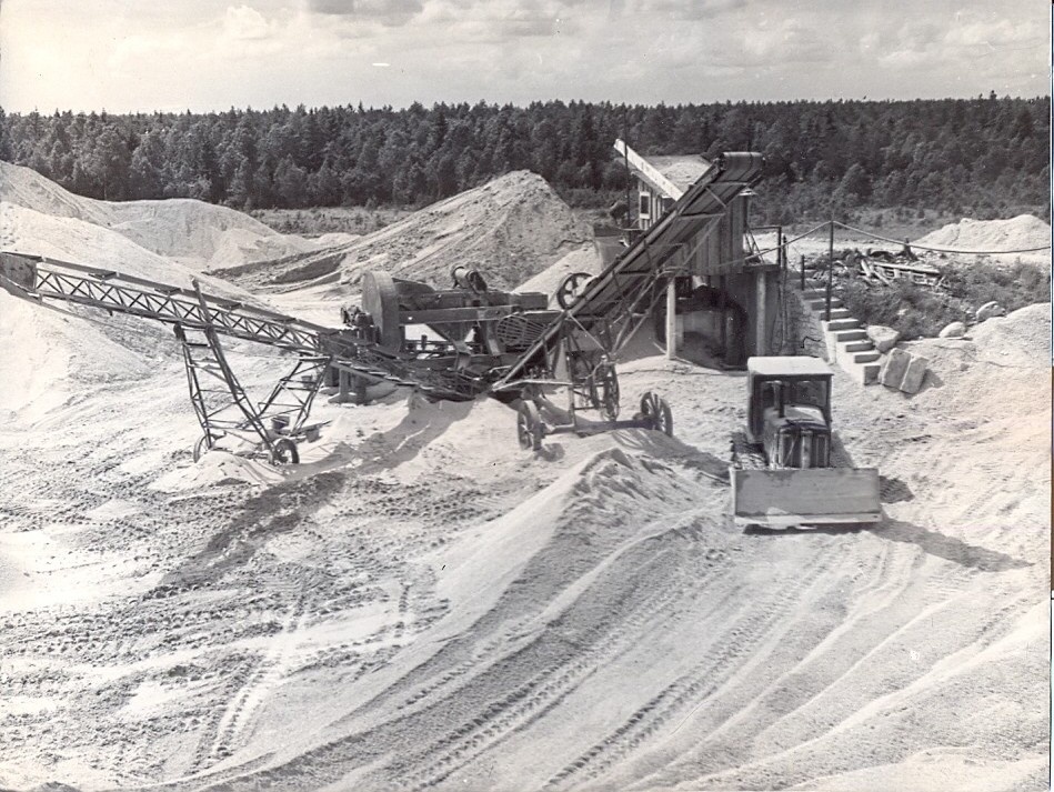 Photo Paide TV Mäo stone dismantling equipment