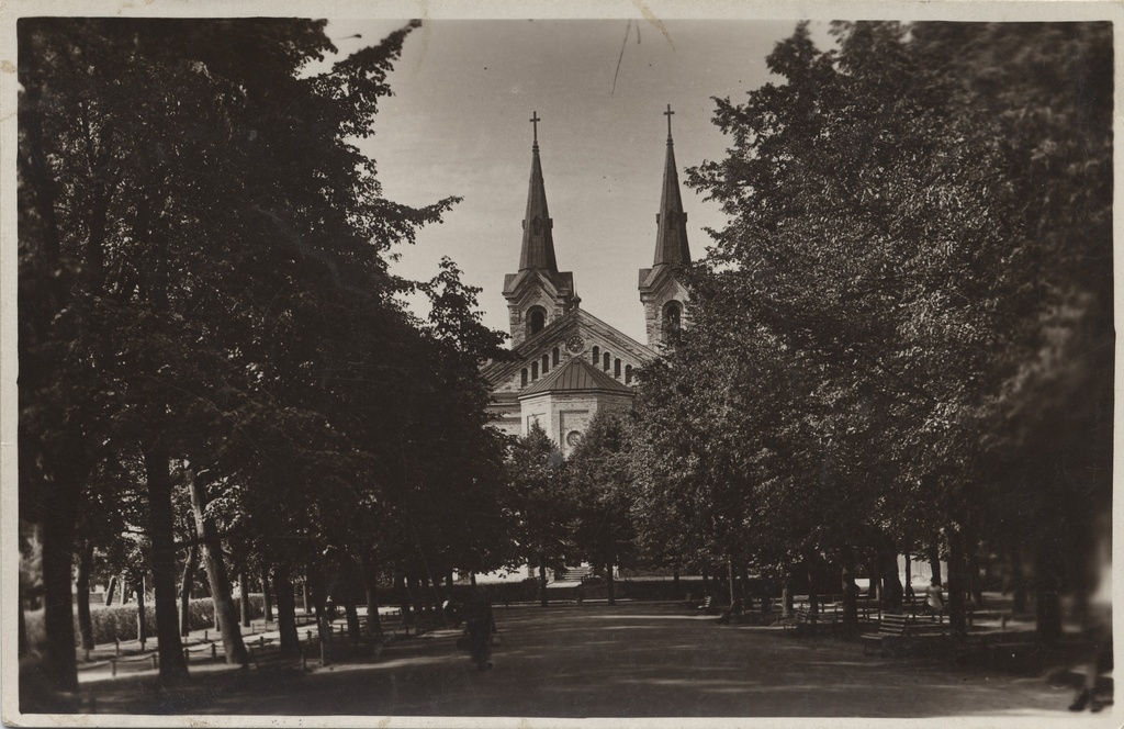 Estonia-tallinn : Kaarli Church