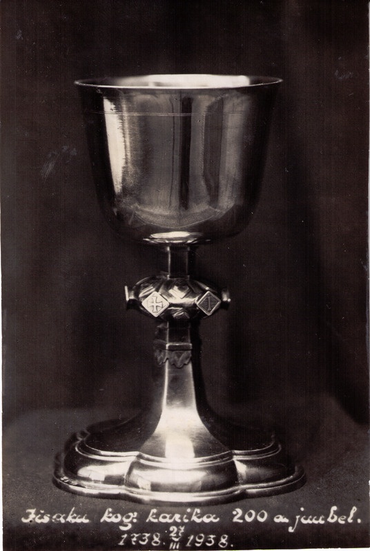 Fotoalbum. Iisaku kiriku karikas